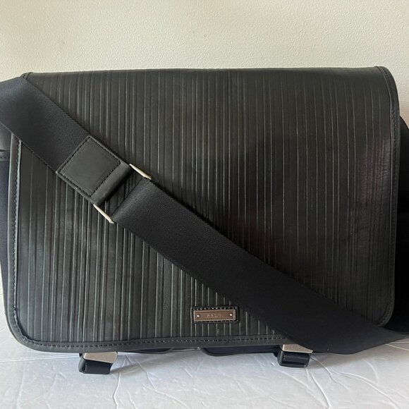 $899 MENS PAUL SMITH LEATHER CANVAS MESSENGER LAPTOP BAG - Picture 1 of 8